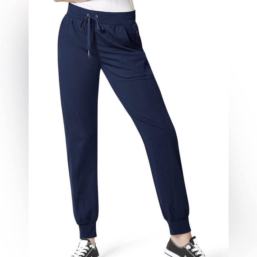 Wonderwink navy joggers! Size XL. Never worn, didn’t fit correctly.